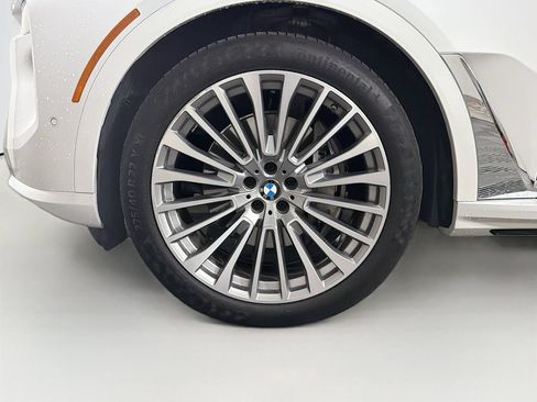 Used 2024 BMW X7 xDrive40i w/ Executive Package AWD/4WD image 35