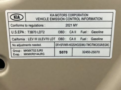 Used 2021 Kia Sorento S w/ Panoramic Sunroof Package FWD image 22