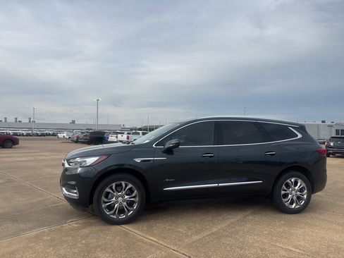 Used 2020 Buick Enclave Avenir w/ Avenir Technology Package FWD image 11