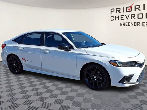 Used 2023 Honda Civic Sport image 2