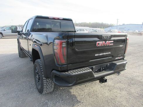 New 2026 GMC Sierra 2500 AT4X image 7