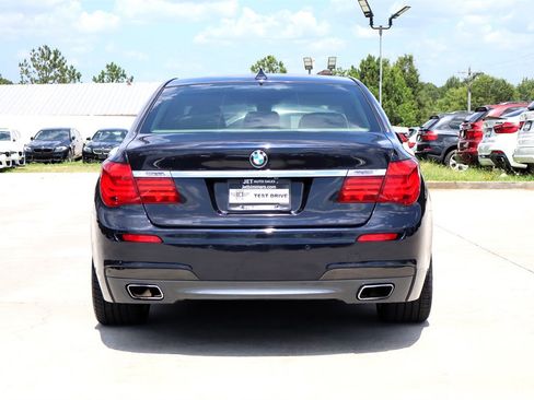 Used 2013 BMW 750Li RWD image 6