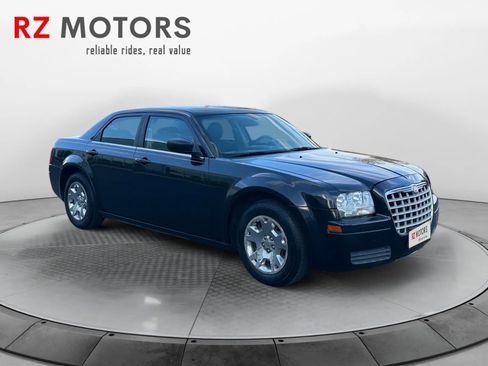 Used 2007 Chrysler 300 image 7