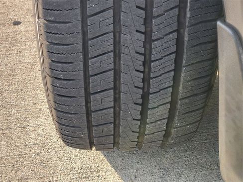 Used 2019 INFINITI QX50 Essential w/ Premium Heat Package image 11