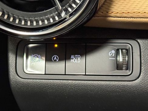 Certified 2025 Chevrolet Equinox ACTIV w/ Safety and Technology Package image 44