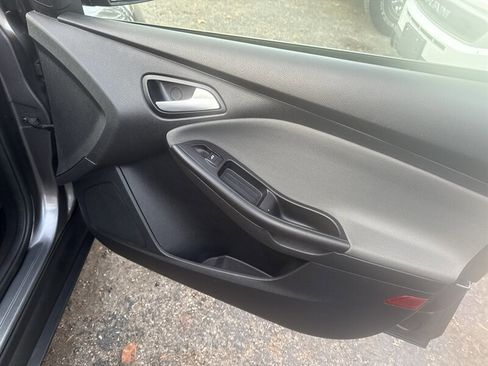 Used 2014 Ford Focus SE image 17