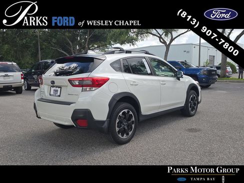 Used 2021 Subaru Crosstrek 2.0i Premium w/ Moonroof Package AWD/4WD image 4