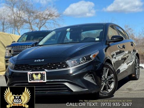 Used 2023 Kia Forte LXS image 1