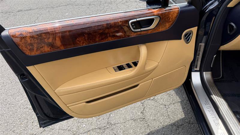 Used 2006 Bentley Flying Spur Flying Spur AWD/4WD image 7