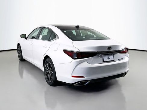 Used 2025 Lexus ES 350 w/ Premium Package image 7