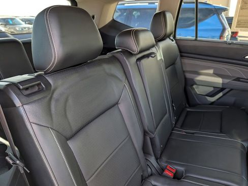Used 2022 Volkswagen Atlas SE image 18