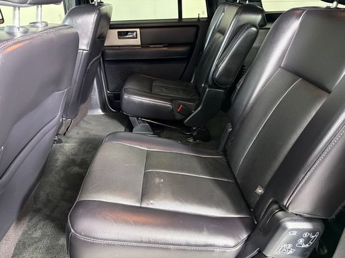 Used 2016 Ford Expedition EL Limited w/ Equipment Group 301A AWD/4WD image 18