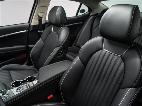 New 2026 Genesis G70 2.5T Prestige image 18