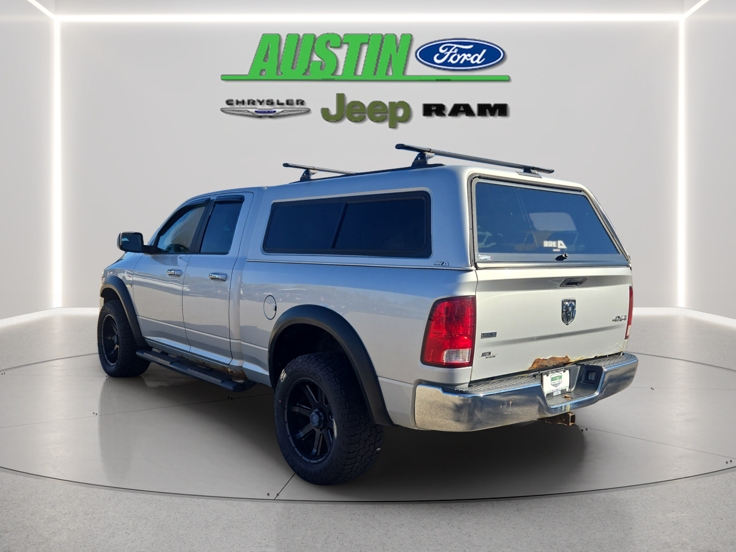 Used 2012 RAM 1500 Classic SLT AWD/4WD image 3