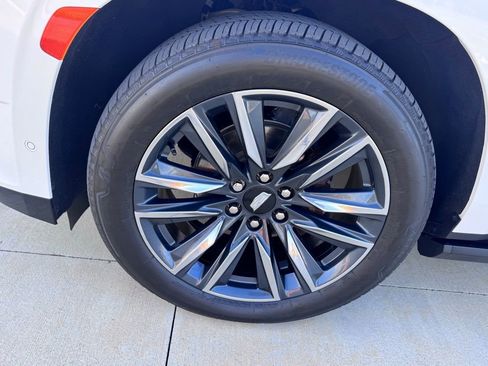 Used 2023 Cadillac Escalade ESV Sport Platinum w/ LPO, ONYX Package image 9