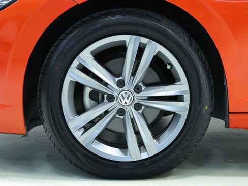 Used 2020 Volkswagen Jetta R-Line image 8