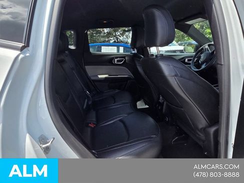 Used 2025 Jeep Compass Limited AWD/4WD image 16