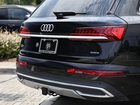 Used 2023 Audi Q7 3.0T Premium Plus w/ Premium Plus Package AWD/4WD image 9