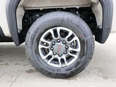New 2026 GMC Sierra 3500 SLE w/ Preferred Package AWD/4WD image 47