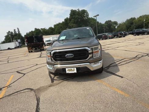 Used 2021 Ford F150 XLT AWD/4WD image 3
