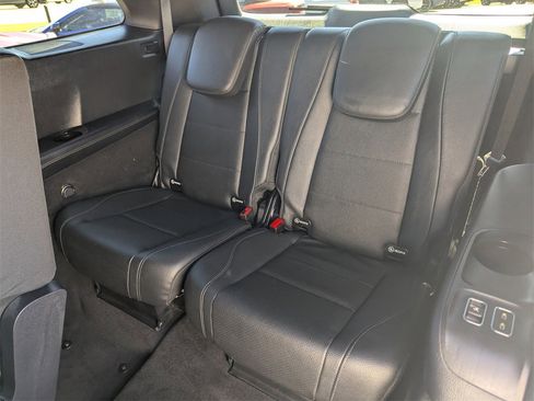 Used 2024 Mercedes-Benz GLS 450 4MATIC image 14