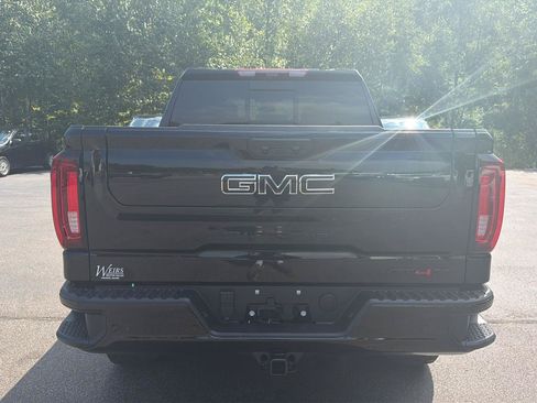 New 2026 GMC Sierra 1500 AT4X w/ LPO, Black Badging Package AWD/4WD image 4