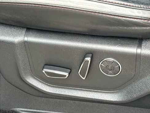 Used 2018 Ford F150 Platinum w/ Equipment Group 701A Luxury image 26