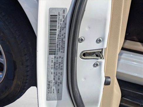 Used 2018 RAM 2500 Laramie w/ Off Road Package image 26