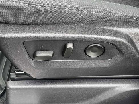 Used 2024 Chevrolet Silverado 1500 LT image 20