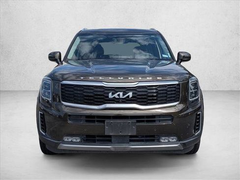 Used 2022 Kia Telluride SX FWD image 3