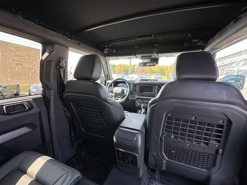 Used 2022 Ford Bronco Black Diamond image 23
