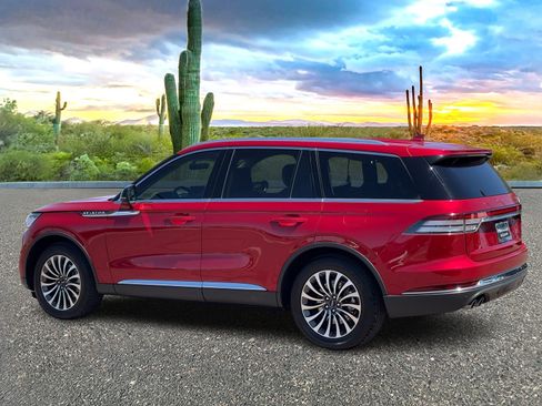 Used 2020 Lincoln Aviator Reserve w/ Equipment Group 201A AWD/4WD image 4