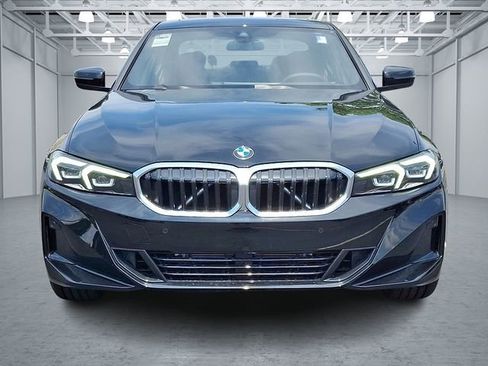 Certified 2025 BMW 330i xDrive Sedan w/ Convenience Package image 2
