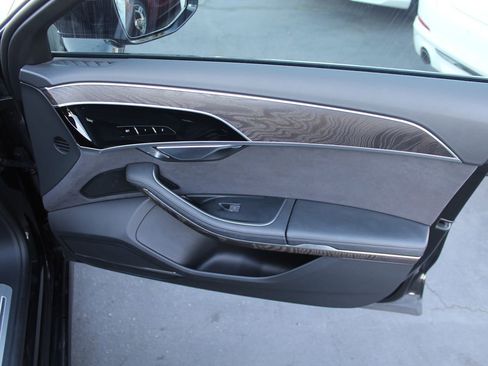 Used 2022 Audi A8 L 3.0T w/ Executive Package image 24