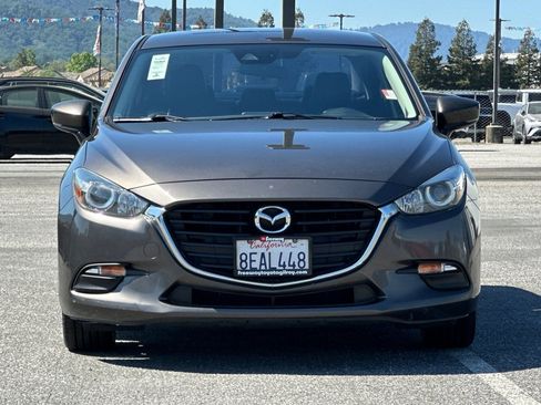 Used 2018 MAZDA MAZDA3 Touring image 10