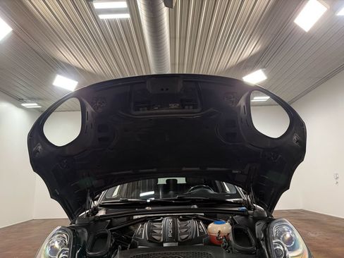 Used 2015 Porsche Macan Turbo AWD/4WD image 85