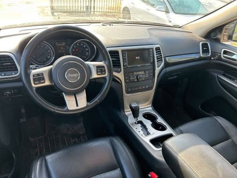 Used 2012 Jeep Grand Cherokee Laredo AWD/4WD image 14