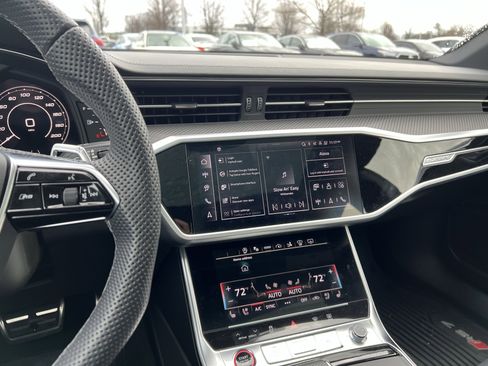 Used 2024 Audi RS 7 Performance image 31