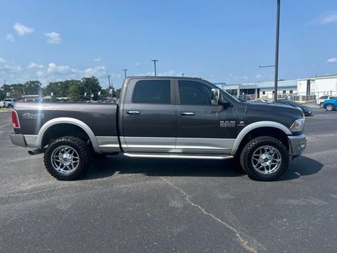 Used 2018 RAM 2500 Laramie AWD/4WD image 5
