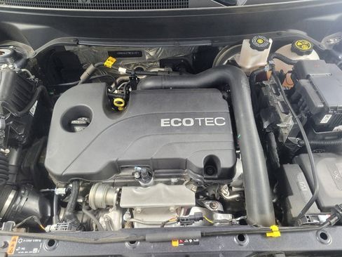 Used 2022 Chevrolet Equinox LT FWD image 30