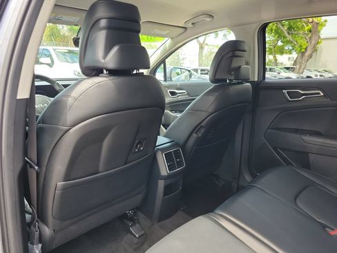 Certified 2024 Kia Sportage EX FWD image 9