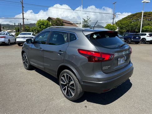 Used 2018 Nissan Rogue Sport SL FWD image 5