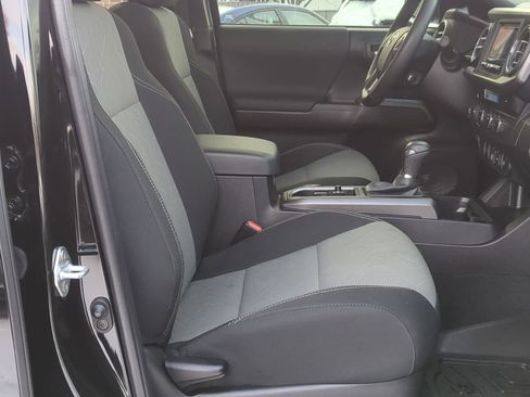 Used 2023 Toyota Tacoma TRD Sport image 24