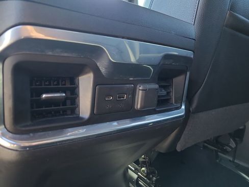 Used 2022 GMC Sierra 1500 Denali w/ Denali Reserve Package image 11