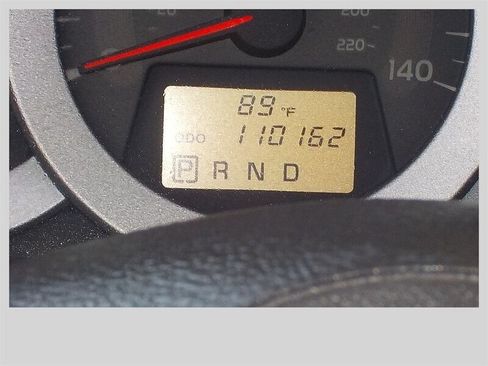 Used 2011 Toyota RAV4 4WD w/ Base L4 Extra Value Pkg image 18