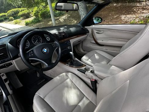 Used 2009 BMW 128i Convertible image 13