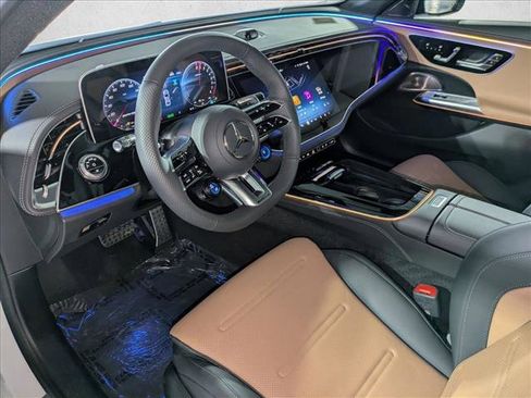 New 2026 Mercedes-Benz E 53 AMG e 4MATIC Sedan image 3