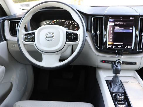 Used 2021 Volvo XC60 T5 Inscription w/ Protection Package Premier FWD image 35