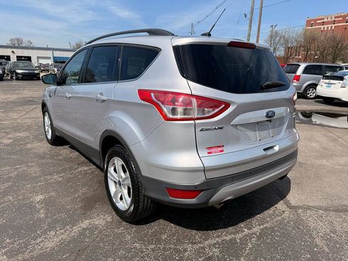 Used 2016 Ford Escape SE w/ SE Leather Comfort Package image 4