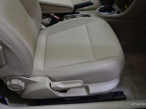 Used 2013 Volkswagen Beetle 2.5 image 22